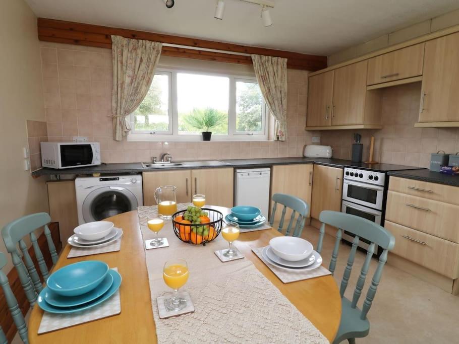 Cheerful Spacious 2 Bedroom Holiday Home St Anns 12 Gunnislake Exterior photo